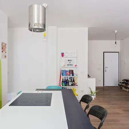 Green Shot - Garibaldi Area Apartment